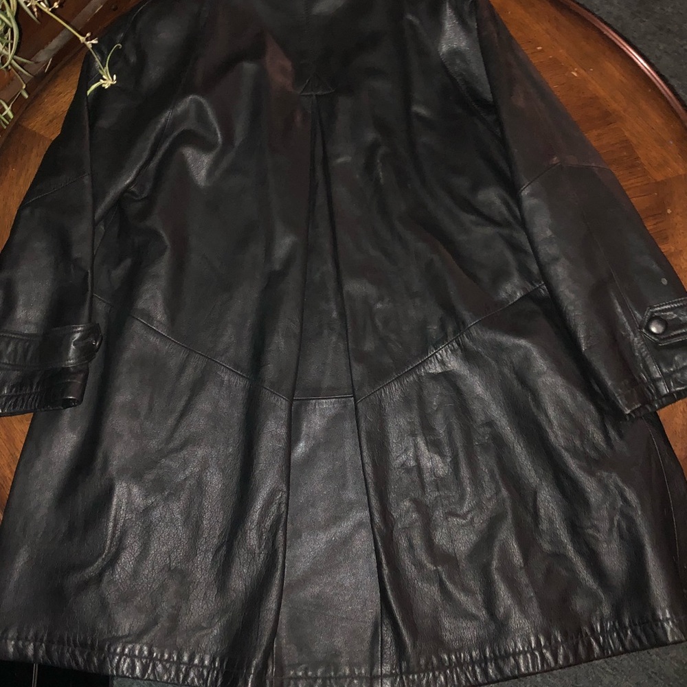 Fall Button-Up Leather Jacket - Picture 6 of 6
